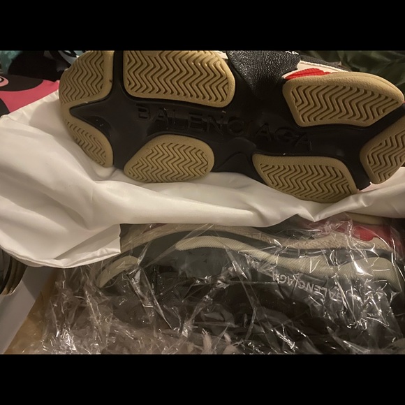 worn twice really nice I have the receipt “Authentic” - Picture 2 of 3